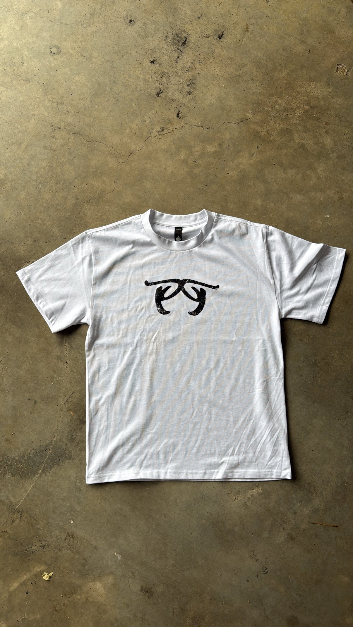 CRACKED LOGO TEE